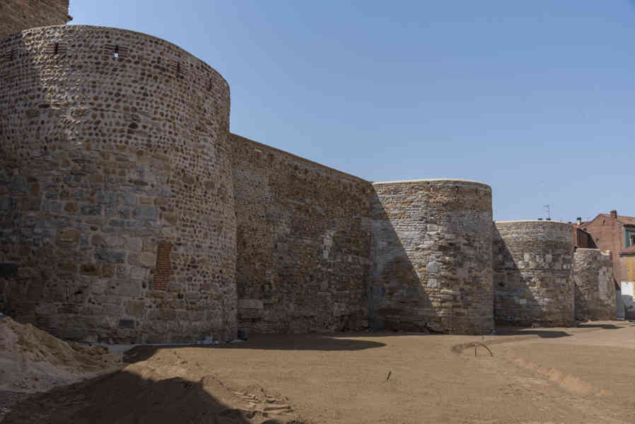 León 069 - muralla Romana.jpg